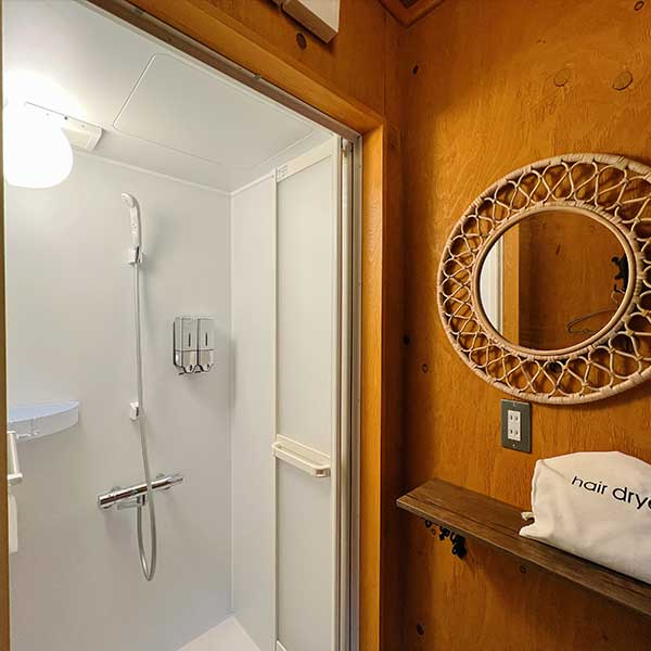 シャワー・水洗トイレ棟(2カ所)